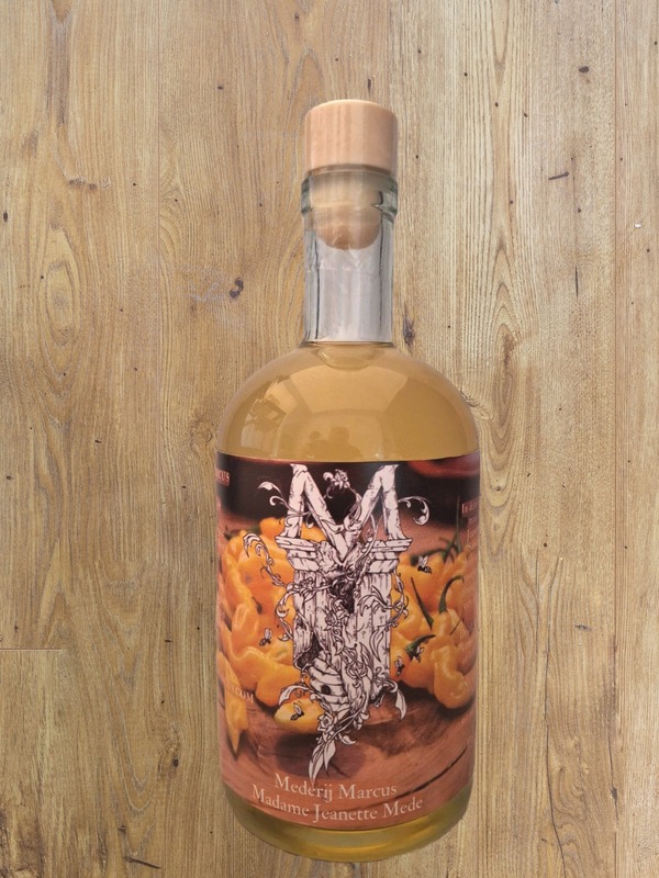 Chili Mede 2024 Madame Jeanette - Mederij Marcus Mead - Metheglin 500ml - 1