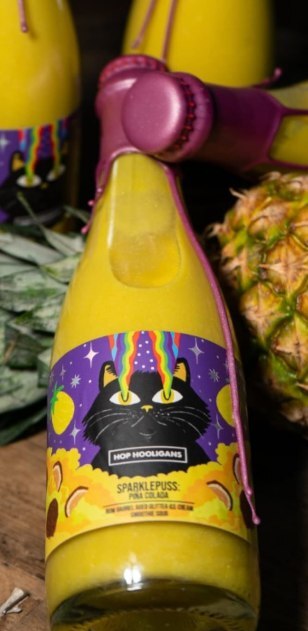 Sparklepuss: Piña Colada Rum BA (2025, purple wax) - Hop Hooligans Sour - Smoothie / Pastry 375ml - 1