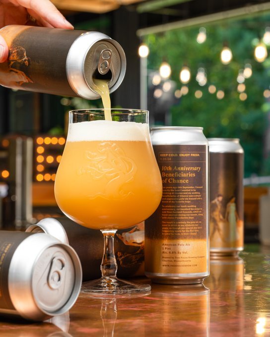 Beneficiaries of Chance 10th Anniversary - Tree House Brewing Company Pale Ale - New England / Hazy 473ml - 1